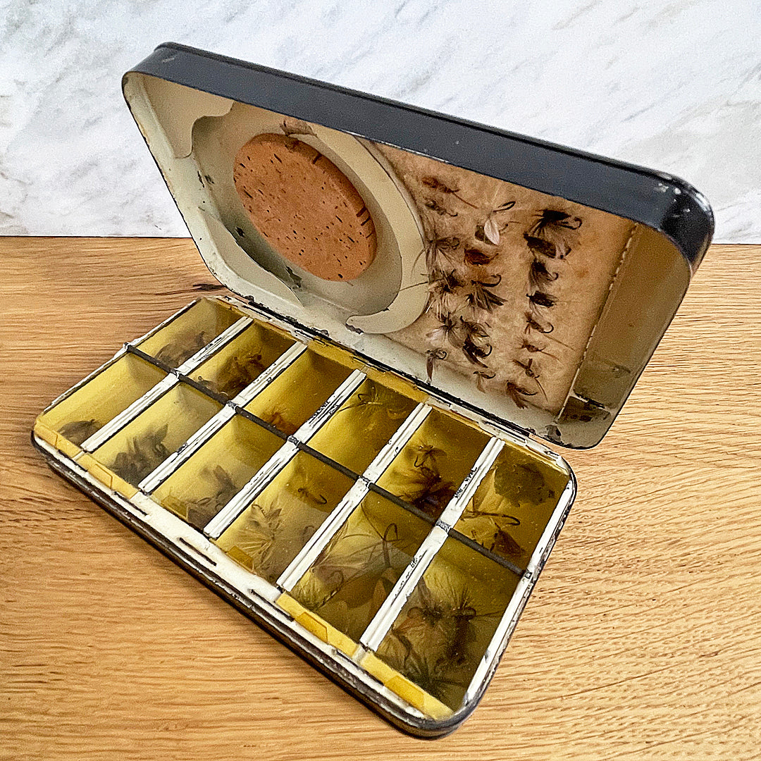 Hardy Bros Alnwick Black Japanned Dry Fly Fishing Box & Flies ANTIQUE