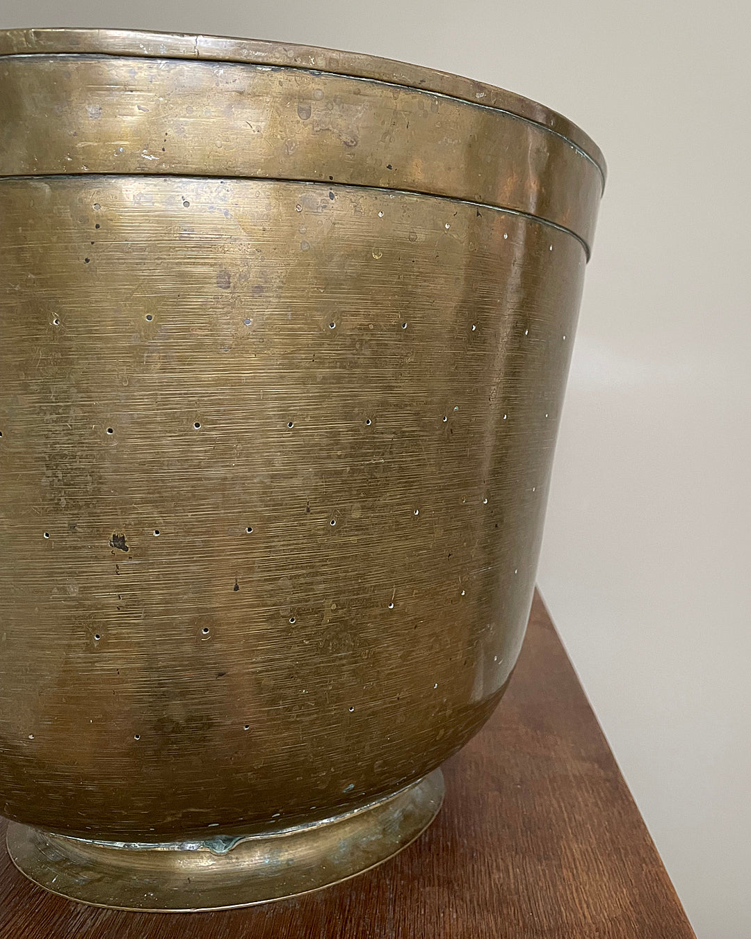 A Brass Bin For Logs Or Kindling Arts & Crafts Late 19th Century ANTIQUE