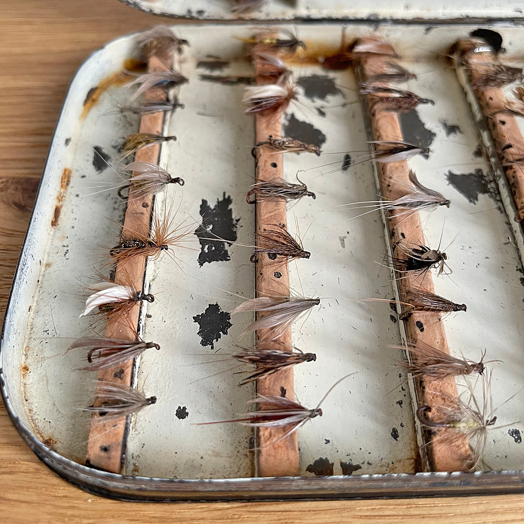 C. Farlow & Co. Ltd Black Japanned Fly Fishing Box & Flies c. 1906 ANTIQUE