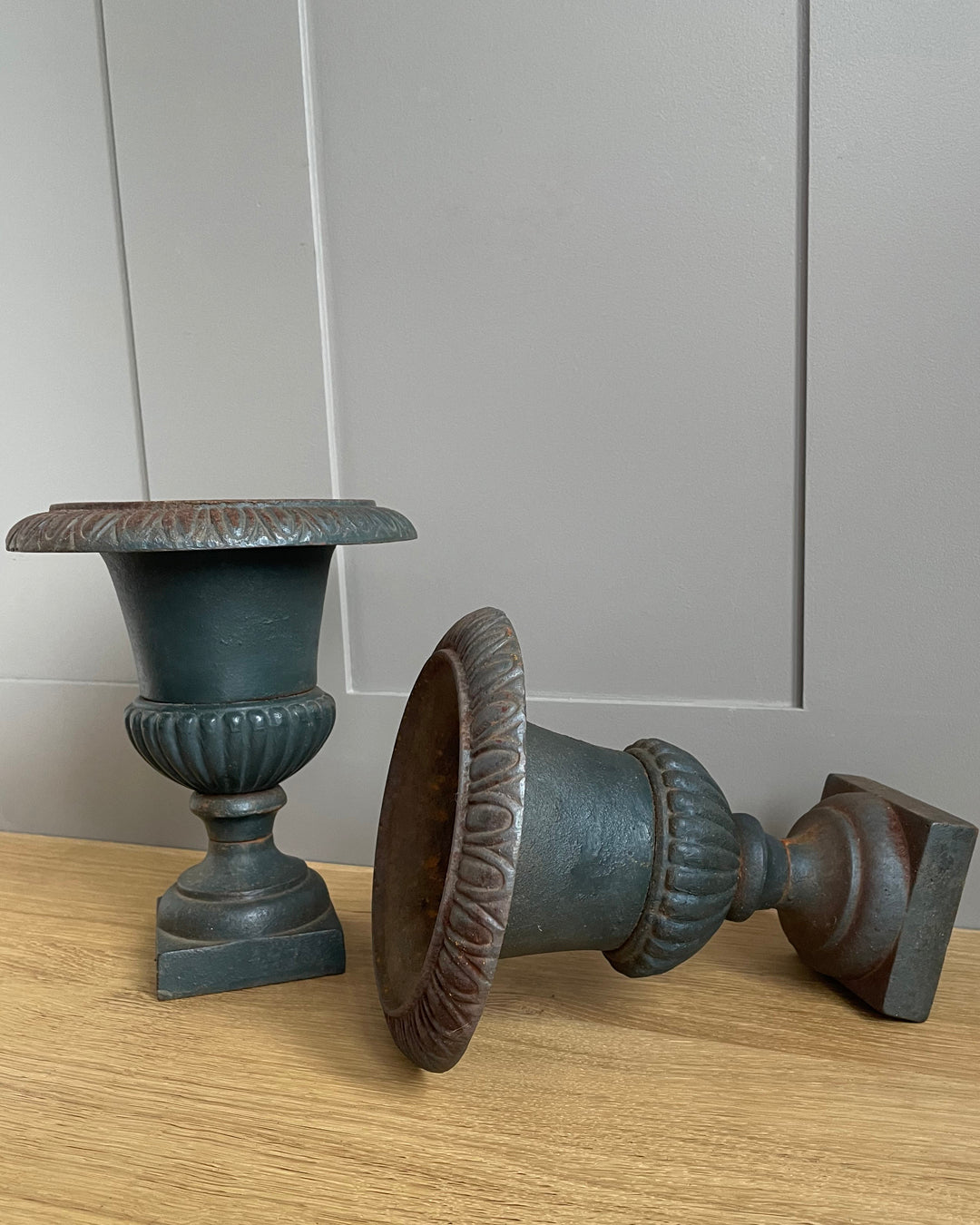 Pair Of Cast Iron Garden Urns Black 22cm VINTAGE