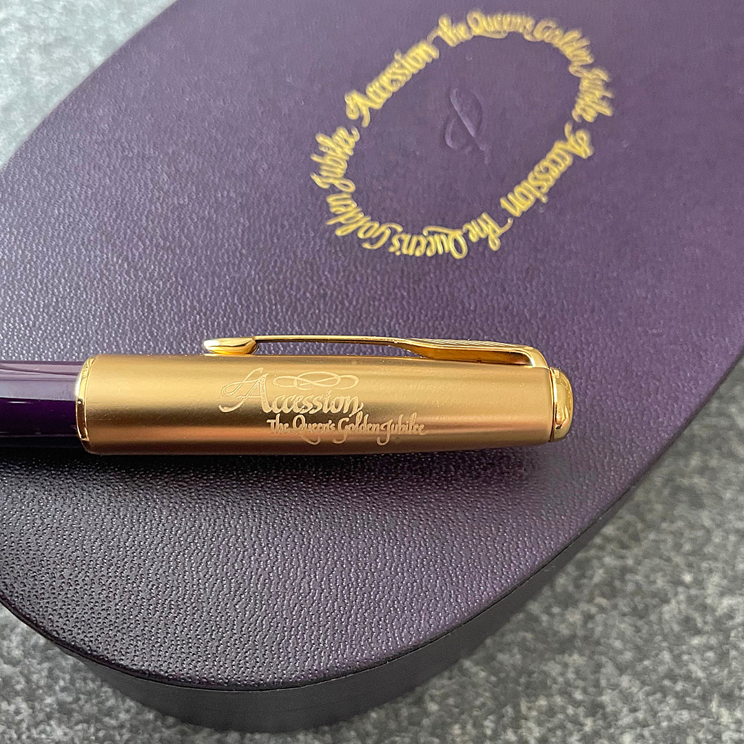 Parker Sonnet Fountain Pen Accession EIIR Gold 2002 Unused COLLECTABLE