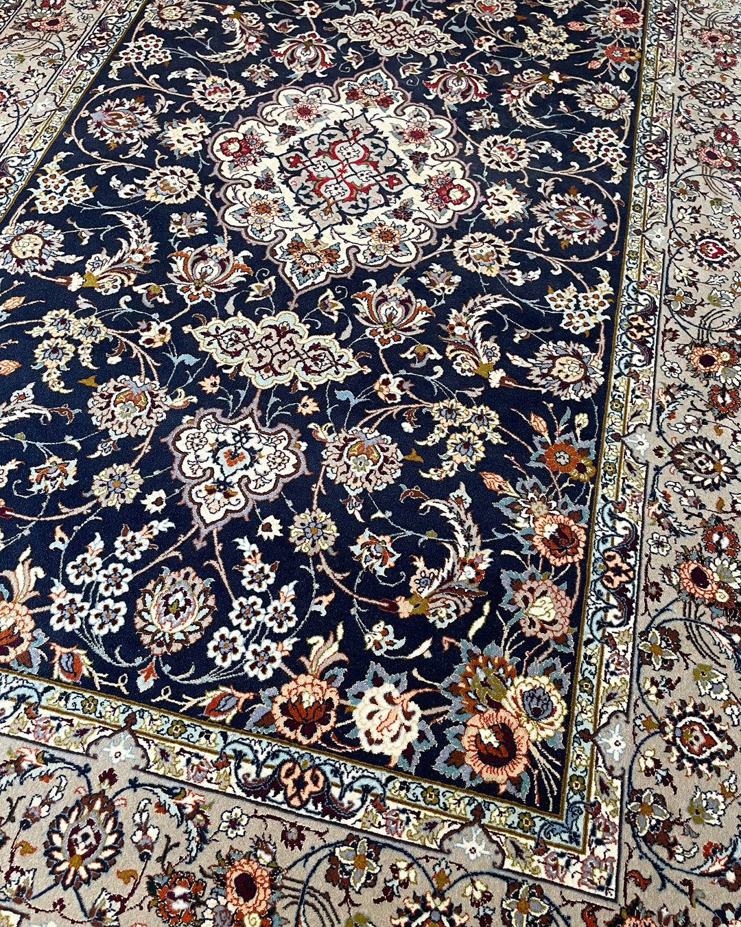 Persian Rug Isfahan 201cm x 127.5cm Navy & Ivory VINTAGE