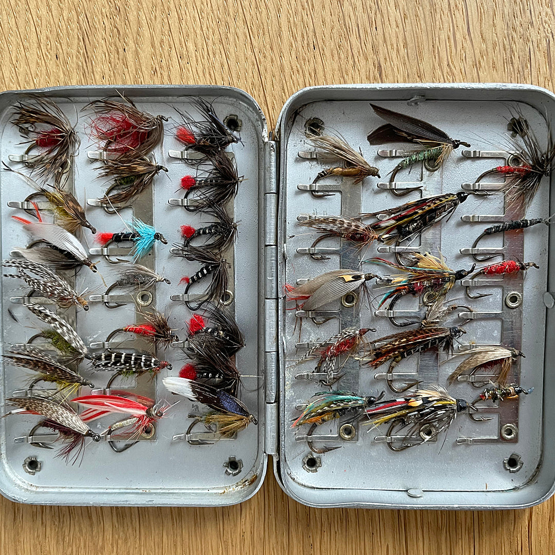 Wheatley Fly Fishing Box & Flies Aluminium 3.5 x 2.5" 1960's VINTAGE