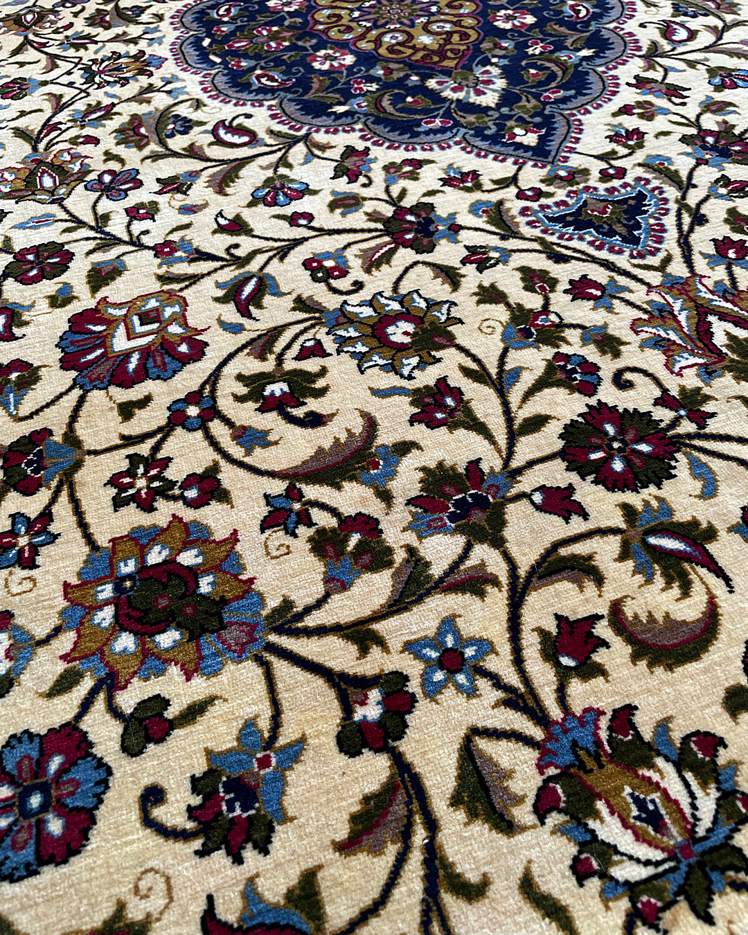 Persian Rug Kashan 223cm x 139cm Ivory & Navy VINTAGE