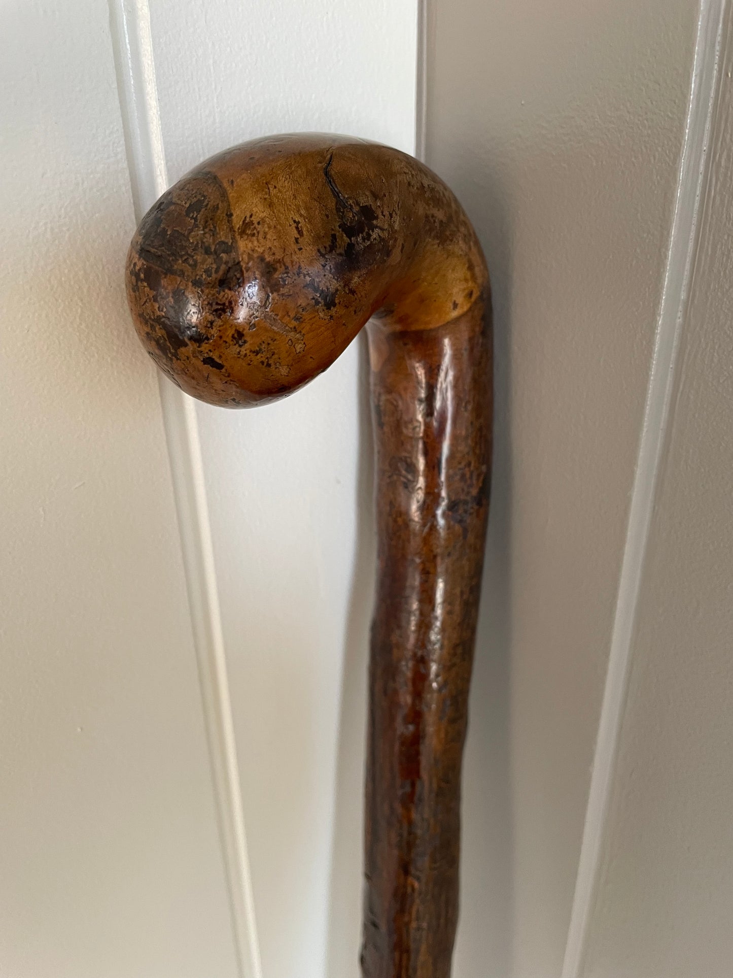 A Blackthorn Walking Stick Knob Handle Length 85cm / 33.5" VINTAGE