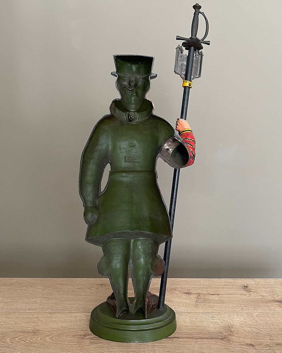 Fireside Companion Beefeater Cast Iron Stand English c. 1910 ANTIQUE