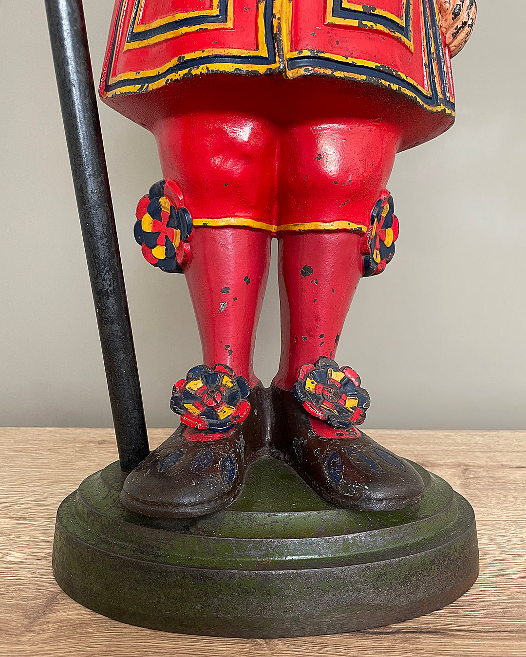 Fireside Companion Beefeater Cast Iron Stand English c. 1910 ANTIQUE