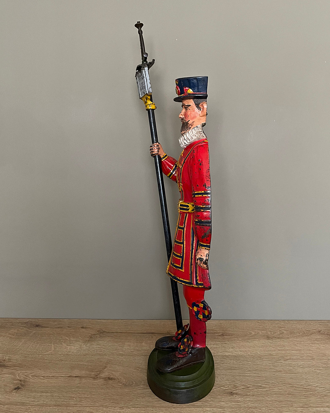 Fireside Companion Beefeater Cast Iron Stand English c. 1910 ANTIQUE