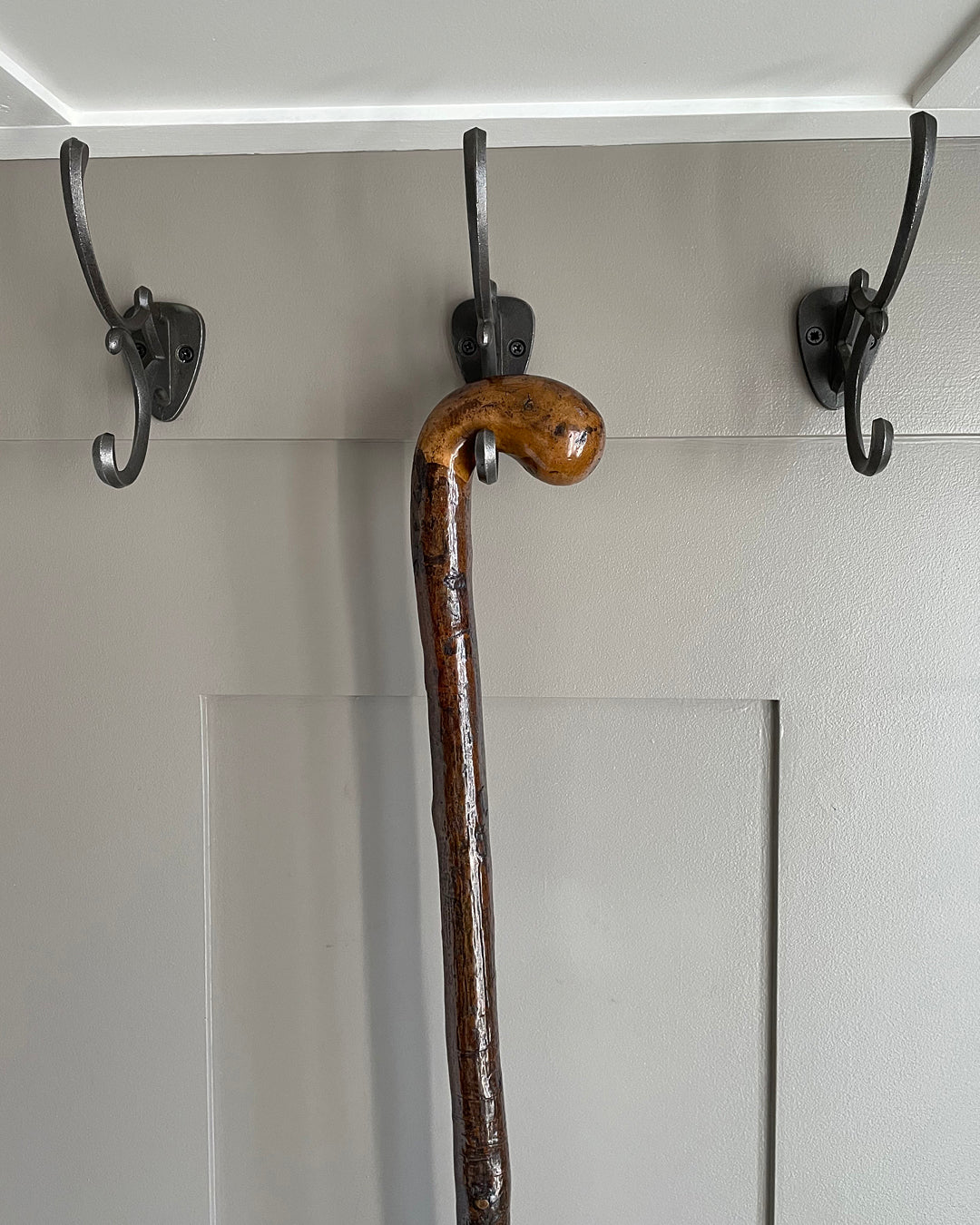 A Blackthorn Walking Stick Knob Handle Length 85cm / 33.5" VINTAGE