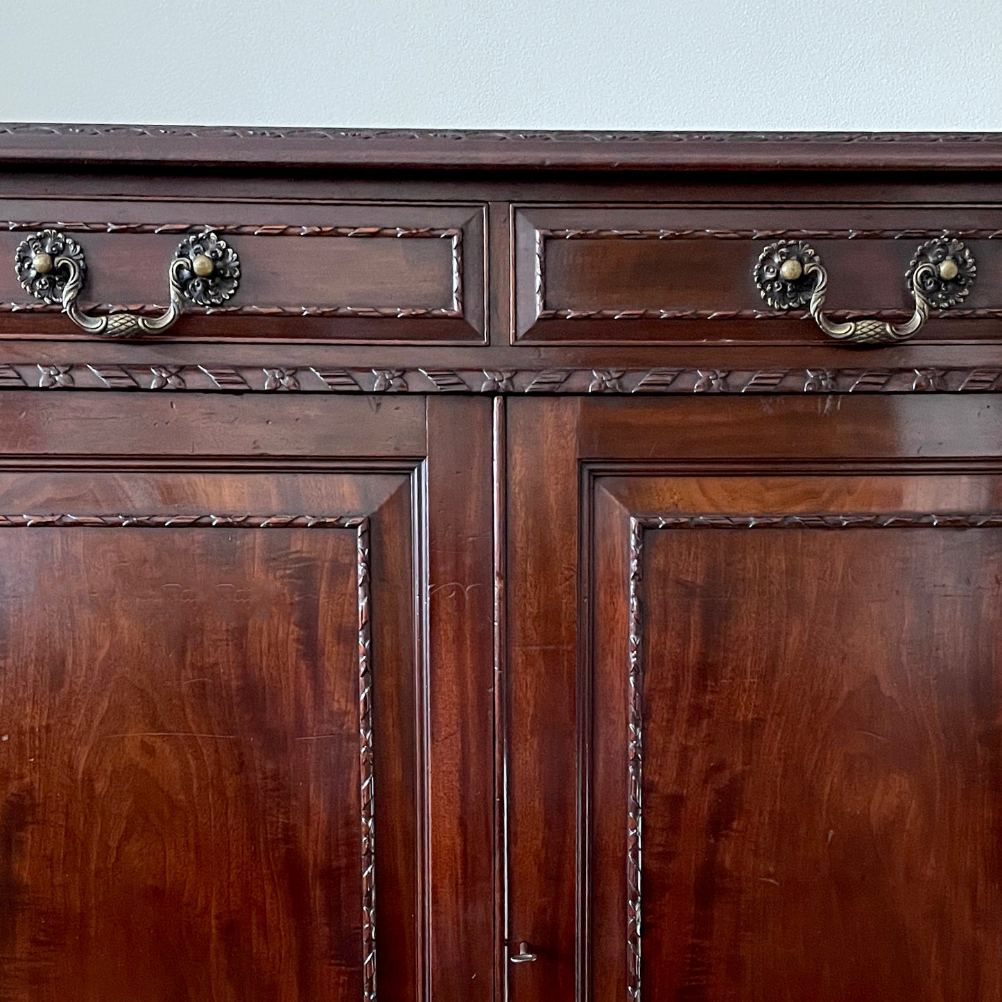 Howard & Sons Mahogany Side Cabinet With Baize Covered Shelves 1930's Country House Style VINTAGE