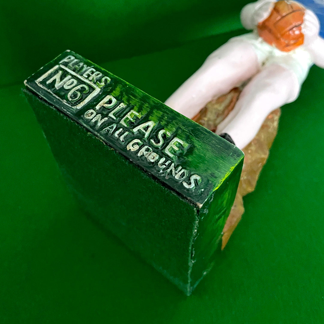 Player's No 6 Please Gaelic County (GAA) Footballer Plaster Statue Pub Advertising VINTAGE