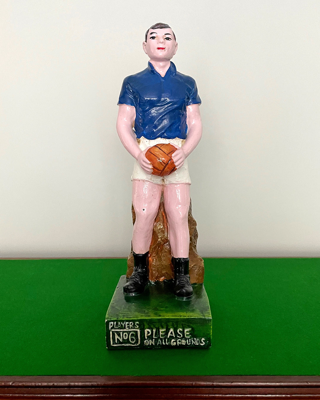 Player's No 6 Please Gaelic County (GAA) Footballer Plaster Statue Pub Advertising VINTAGE