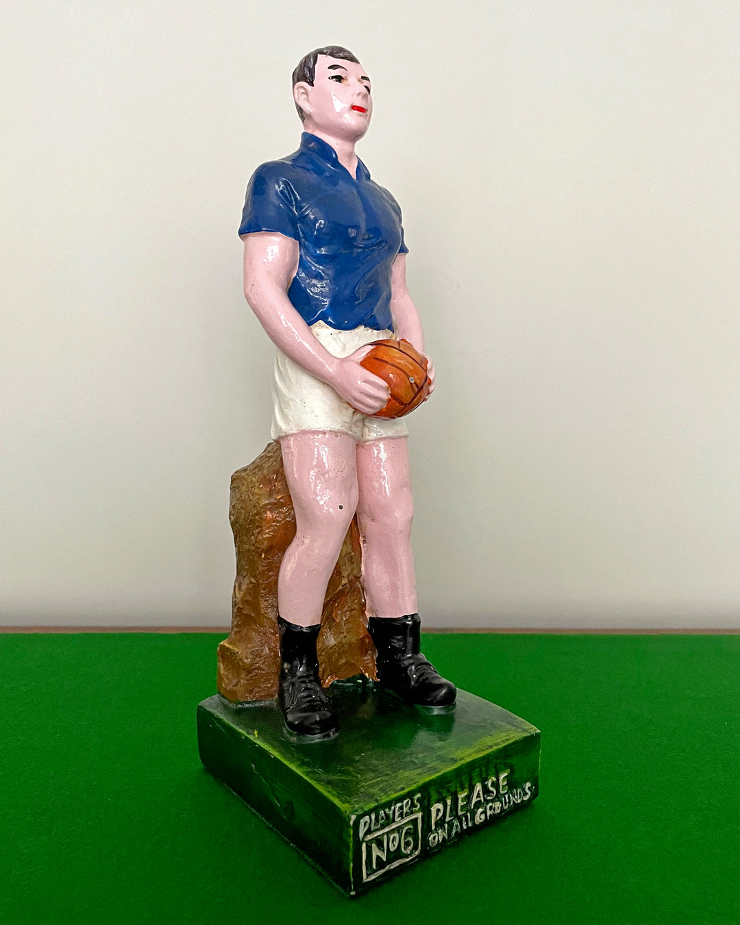 Player's No 6 Please Gaelic County (GAA) Footballer Plaster Statue Pub Advertising VINTAGE