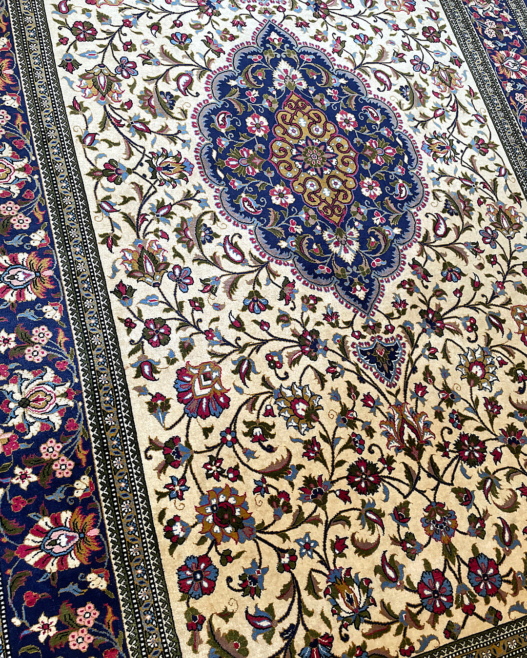 Persian Rug Kashan 223cm x 139cm Ivory & Navy VINTAGE